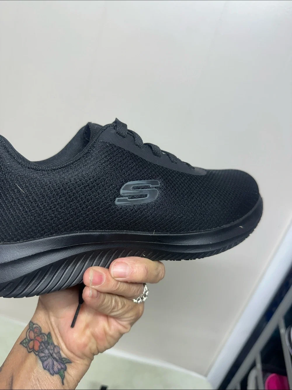Skechers Men’s Black Athletic Lace-Up Sneakers